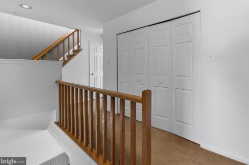 1628 Devon Ct, Yardley PA 19067-5741 exterior