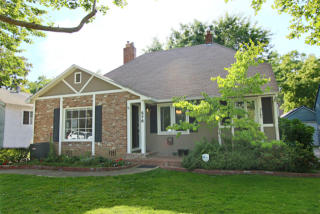 576 36 St, Sacramento CA  95817-3618 exterior