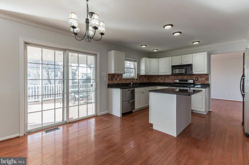 142 Laurel Trl, Swedesboro NJ  08085-4074 exterior