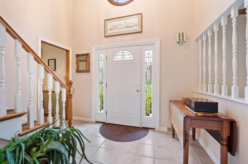 107 Surrey Dr, Canonsburg, PA 15317-2361