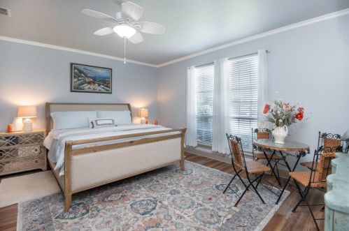 1010 Burkburnett Dr, Weatherford TX  76087-2819 exterior