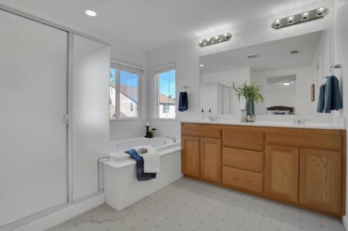 437 Creekside Dr, Grayson CA  95363-8834 exterior