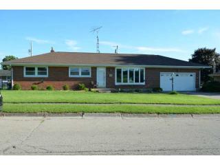 1627 Thomas Dr, Springfield OH  45503-5930 exterior