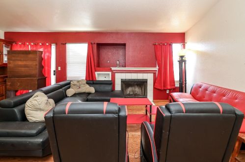 1011 Grackle Ct, Newman CA  95360-1861 exterior