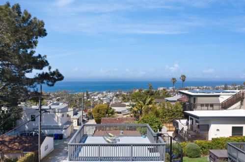 4453 Bermuda Ave, San Diego CA 92107-3809 exterior