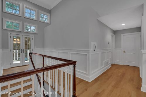34 Windsor Dr, Little Silver NJ  07739-1311 exterior