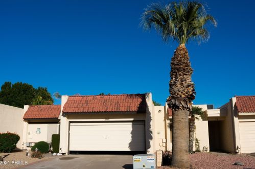7006 Jensen St, Mesa, AZ 85207-2829