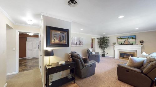 1658 Cypress Ln, Green Bay, WI 54302-2412