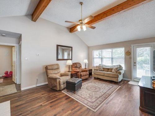 1412 Baker Dr, Cedar Hill TX 75104-1342 exterior