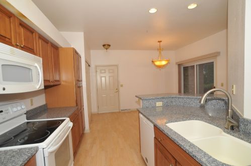 3170 Waterford Ct, Waukesha WI  53151-9530 exterior