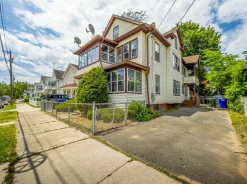 62 Home St, Springfield MA  01104-1910 exterior