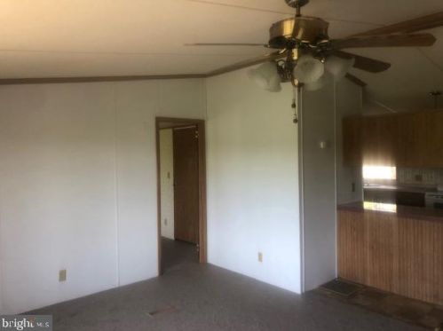 255 Schappell Rd, Moselem, PA 19526-8147