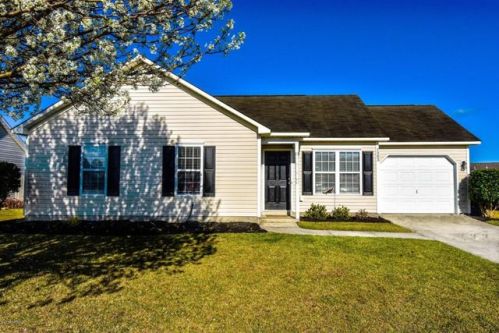 7202 Thurgood Rd, Wilmington, NC 28411-6200