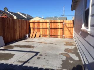 875 Humboldt St, Richmond CA  94805-1442 exterior