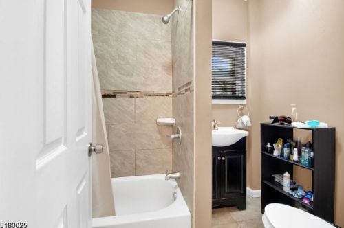 30 Grace St, Irvington NJ  07111-3506 exterior