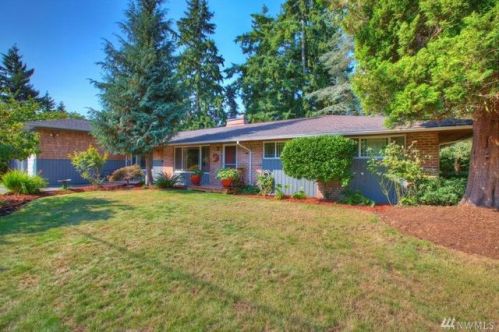 25843 33rd Ave, Kent, WA 98032-9701