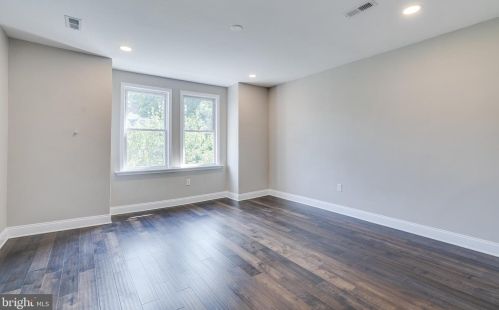 4425 Larchwood Ave, Philadelphia PA  19104-3915 exterior