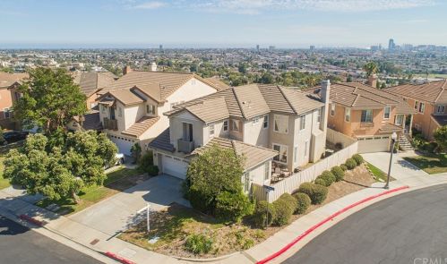 2195 Bay View Dr, Long Beach, CA 90755-3737