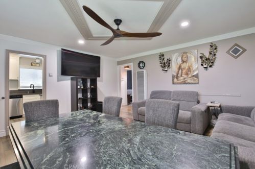 10891 Hulme Ave, Lynwood CA  90262-2231 exterior