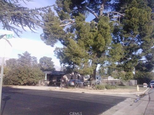 1002 Magnolia Ave, Beaumont CA  92223-1837 exterior