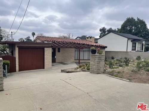 686 Fairview Ave, Sierra Madre, CA 91024-1006