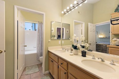 24 Morning Glory, Trabuco Canyon CA  92688-1522 exterior