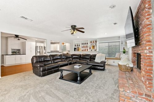 1243 Chestnut Ave, Orange CA 92867-3836 exterior