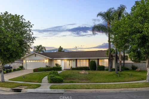 425 Winston Way, Upland CA  91786-2323 exterior