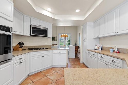 49205 Avenida Vista Bonita, La Quinta CA  92253-2534 exterior