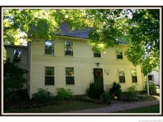 297 Main St, Durham CT  06422-1614 exterior
