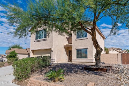 5698 Shady Grove Dr, Tucson, AZ 85742-8140