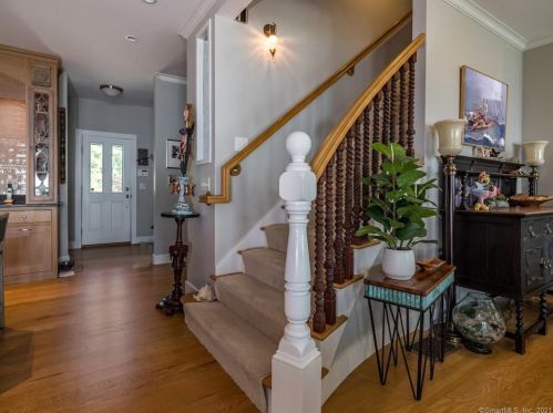 20 Jordan Cove Rd, Waterford CT  06385-3227 exterior