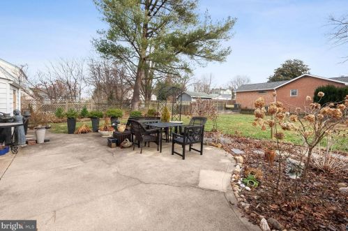 220 29th St, Purcellville VA  20132-3263 exterior