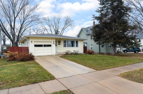 1204 Ramsey St, Hastings, MN 55033-2812
