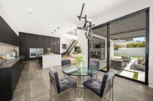 18852 Canyon Crest Dr, Orange CA 92861-2806 exterior