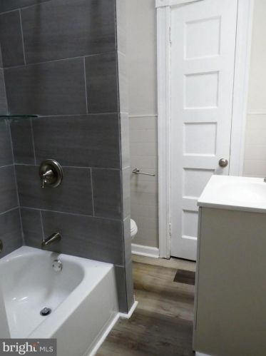 4246 Franklin St, Philadelphia PA  19140-2223 exterior