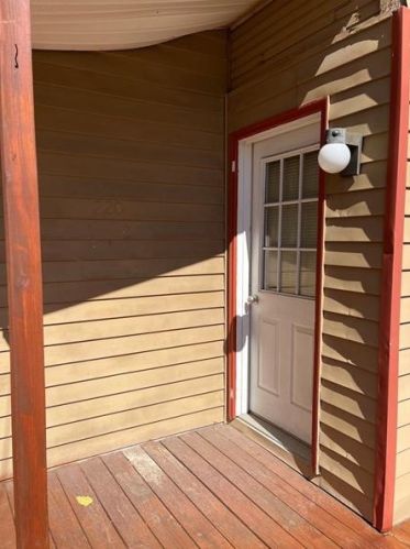 220 Columbia Ave, Somerset PA  15501-1934 exterior