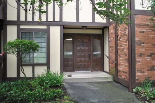 5 Chatham Ct, Brookfield Center, CT 06804-2717
