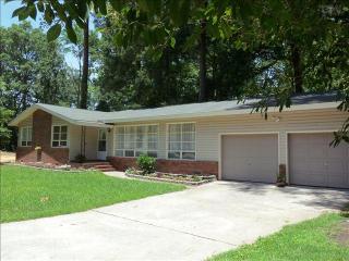 676 Lockner Rd, Columbia, SC 29212-3280