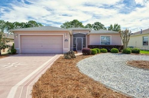 15681 14th Avenue Rd, Ocala, FL 34473-8866