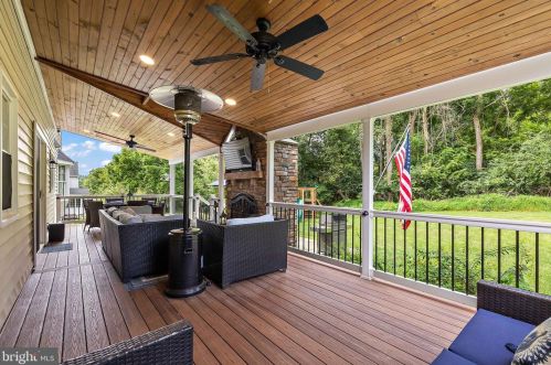 106 Longfields Way, Downingtown PA  19335-4486 exterior