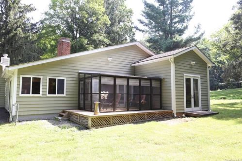 1 Hemion Way, Airmont, NY 10901-7507