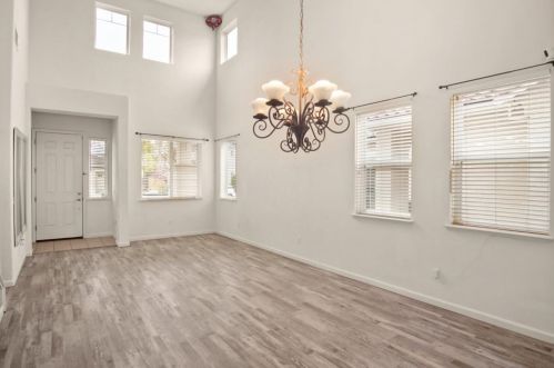 5812 Homewood Way, Riverbank CA  95367-9550 exterior