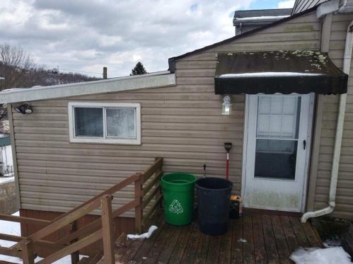 703 Stanton Ave, Pittsburgh, PA 15209-2543