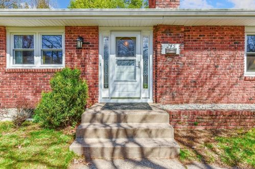 245 Scott Dr, Manchester, CT 06042-2430