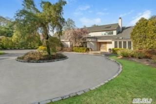 7 Clearmeadow Ct, Woodbury, NY 11797-1112