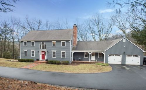 65 Topstone Rd, Ridgefield, CT 06877-3410