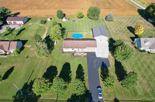 415 Curry Rd, Wilmington, OH 45177-9047