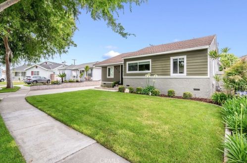 2818 Daneland St, Lakewood, CA 90712-2132