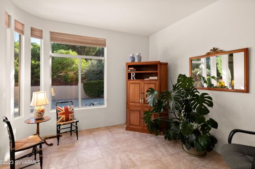 12 Linda Vis, Sedona AZ 86336-5067 exterior